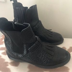 Dr Martens Tina Croc Chelsea Boot